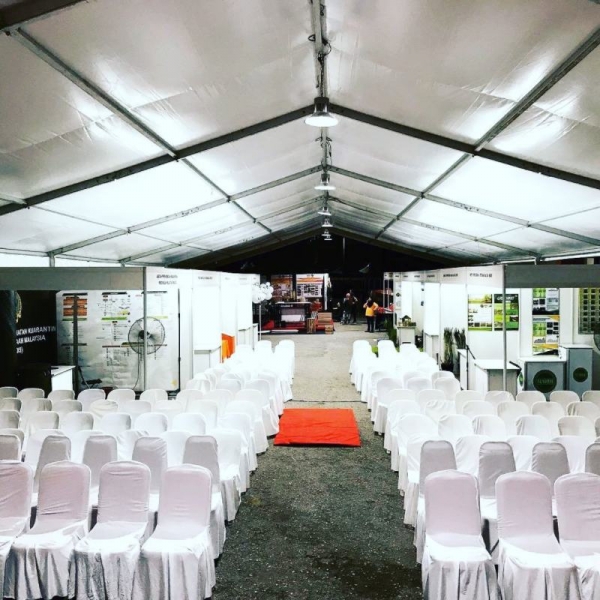 TRANSPARENT MARQUEE TENT